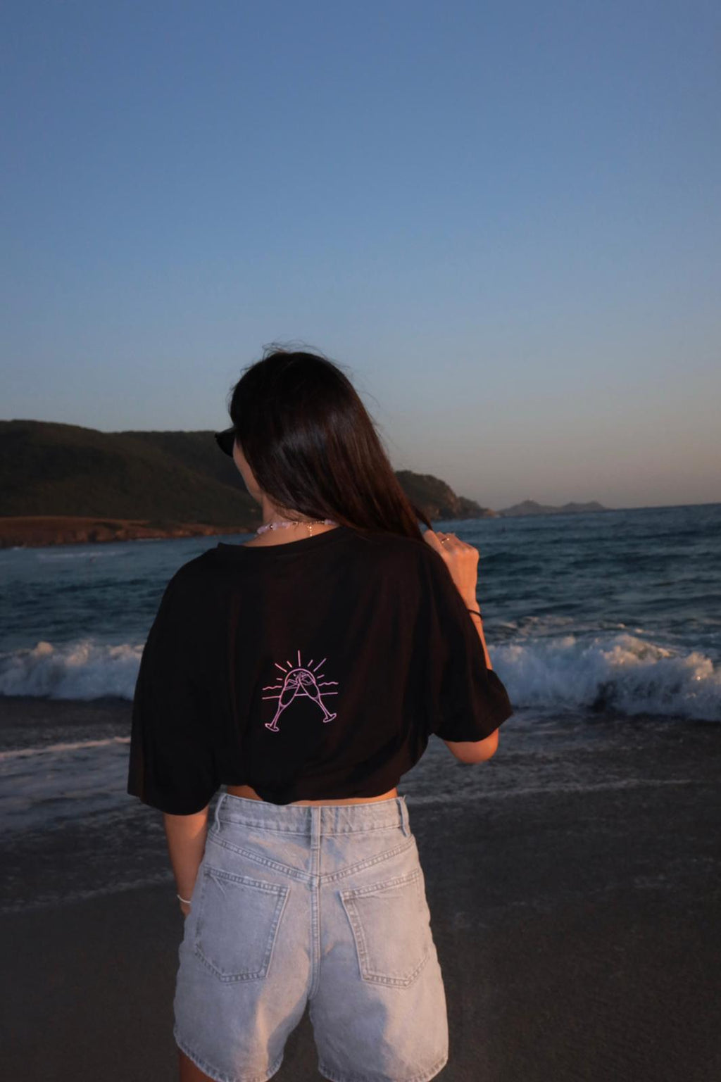 T-Shirt Noir "Call Me For Champagne"