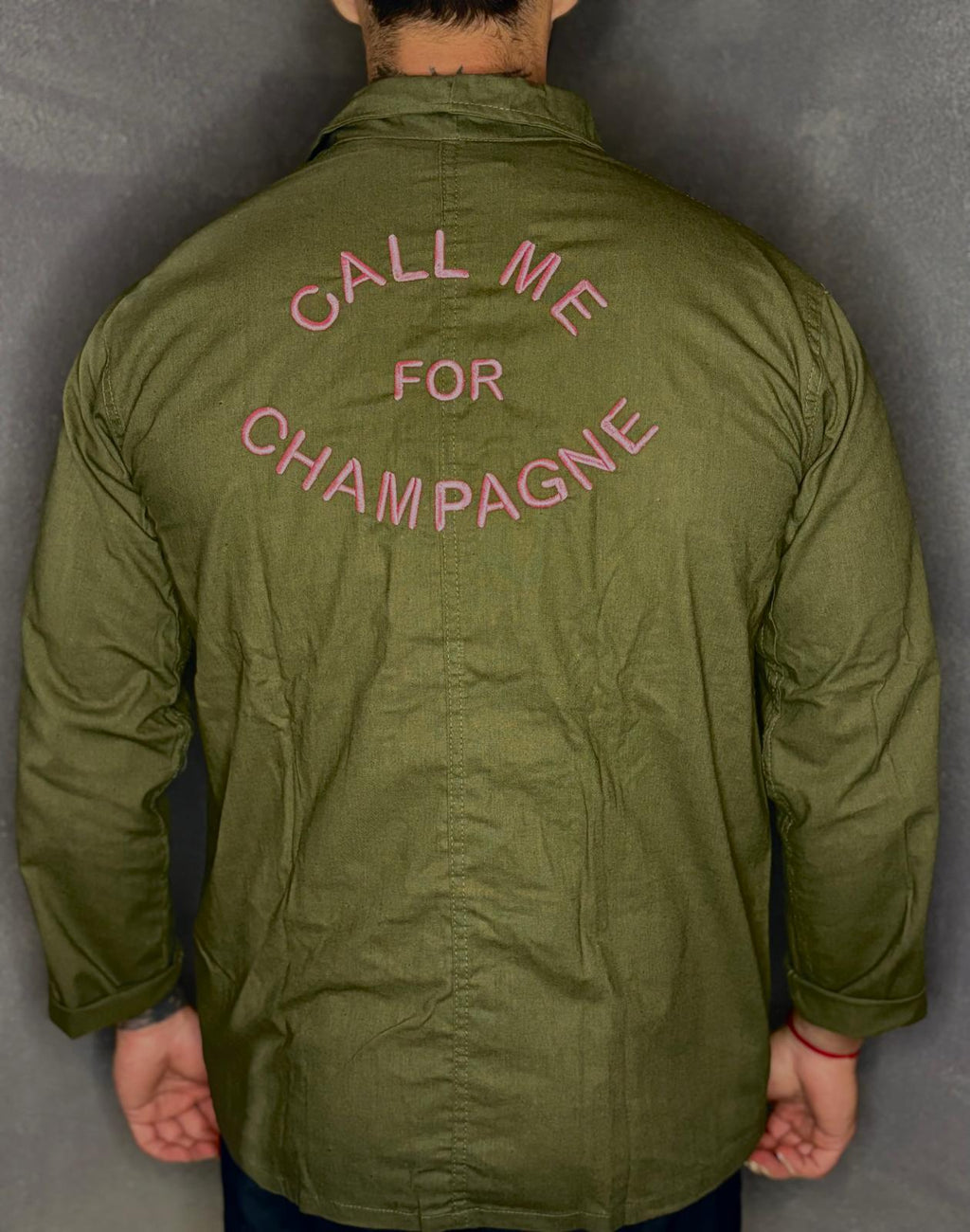 Bleu de Chine Kaki "Call Me For Champagne"